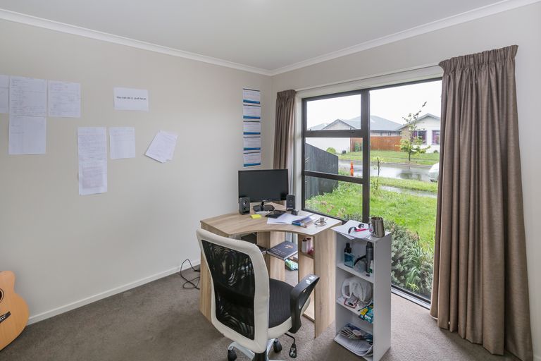 Photo of property in 35 Maclaren Road, Wigram, Christchurch, 8042