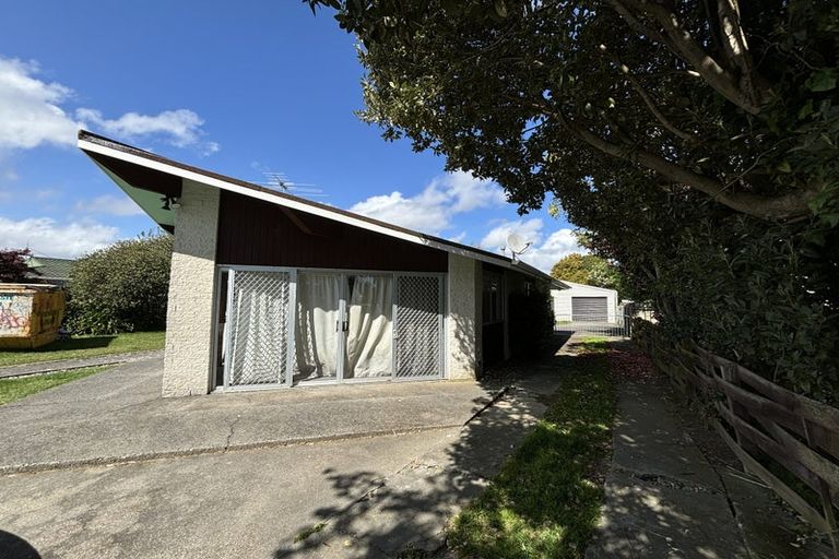 Photo of property in 28 Matai Street, Waikanae, 5036