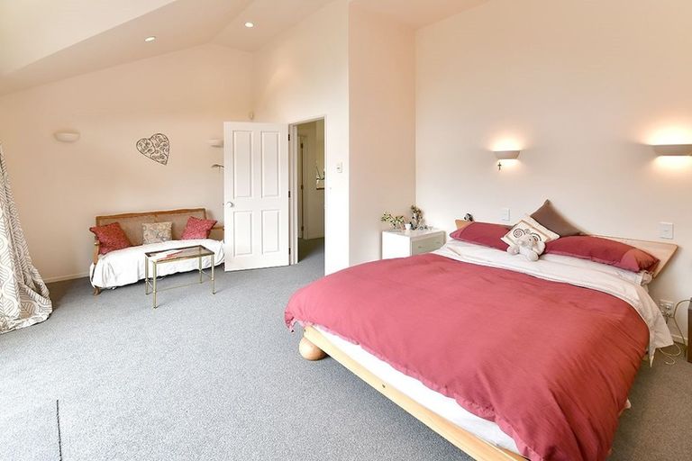 Photo of property in 70 Scott Road, Stanmore Bay, Whangaparaoa, 0932