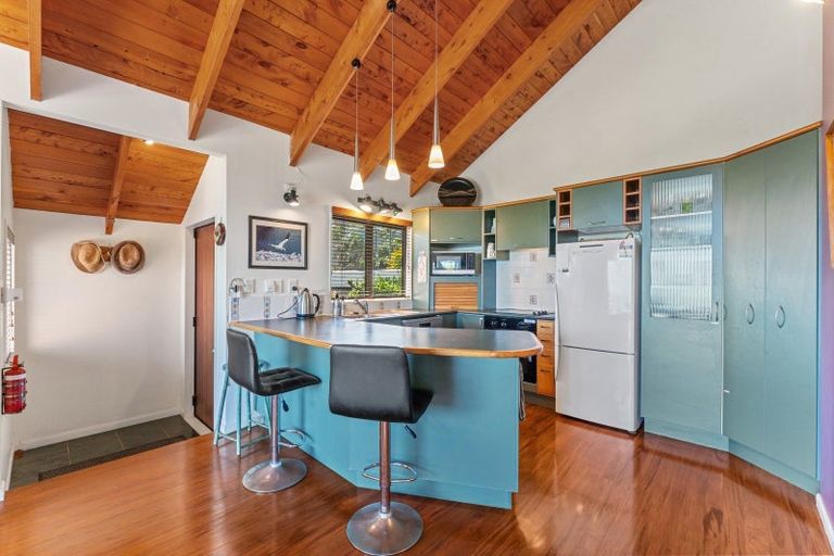 Photo of property in 73 Waitea Road, Muriwai, Waimauku, 0881