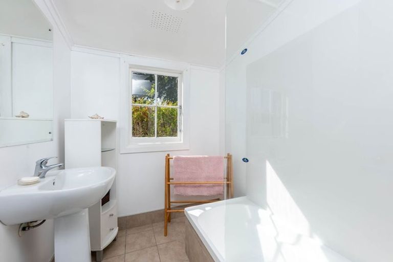 Photo of property in 36 Parnell Street, Rawene, Kaikohe, 0473