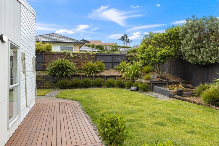 Photo of property in 121 Tauranga Place, Orewa, 0931