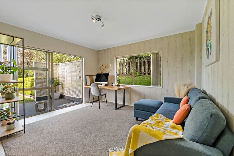 Photo of property in 2/160 Stapleford Crescent, Browns Bay, Auckland, 0630