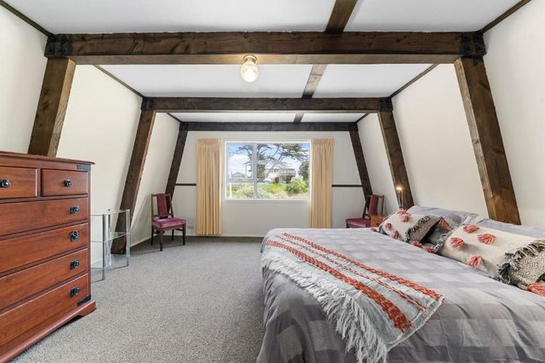 Photo of property in 56 Tutere Street, Waikanae Beach, Waikanae, 5036