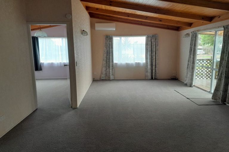 Photo of property in 13 Tamure Place, Ruakaka, 0116