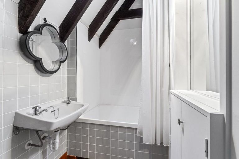 Photo of property in 52 Manly Street, Paraparaumu Beach, Paraparaumu, 5032