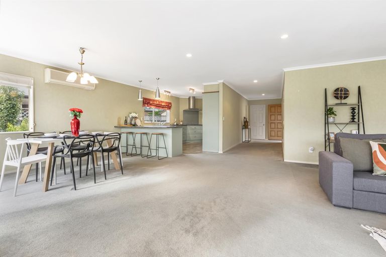 Photo of property in 16 Sequoia Place, Morrinsville, 3300