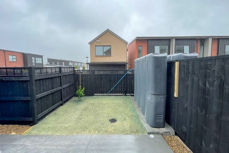 Photo of property in 2 Jagoda Road, Westgate, Auckland, 0614