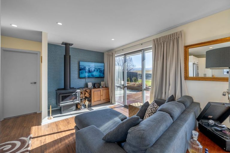 Photo of property in 5 Half Time Close, Omakau, 9376