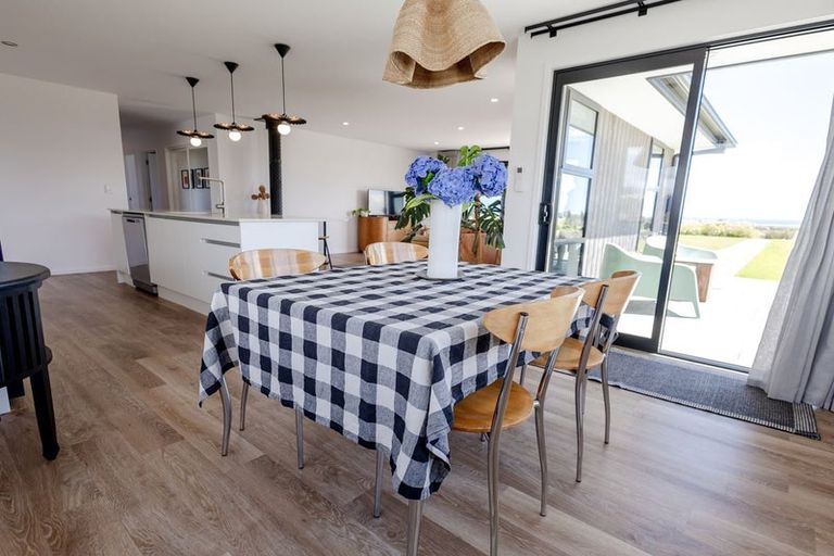 Photo of property in 12 Inanga Place, Ruatapu, 7883