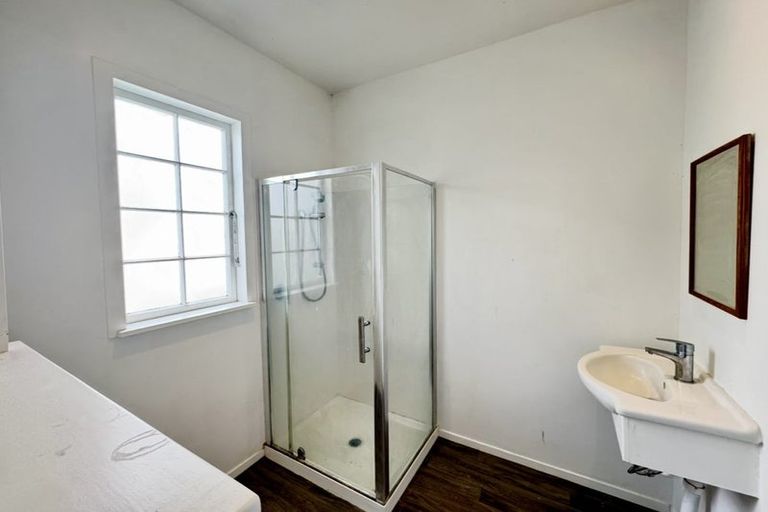 Photo of property in 1006 Tremaine Avenue, Roslyn, Palmerston North, 4414