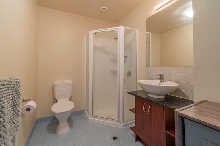 Photo of property in 6e/17 Crown Lynn Place, New Lynn, Auckland, 0600