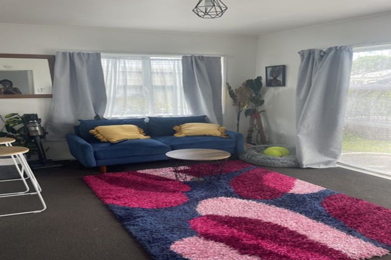 Photo of property in 2/23 Nelson Street, Helensville, 0800