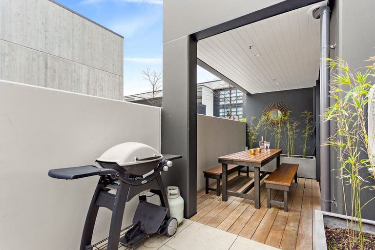 Photo of property in 412/8 Kingsland Terrace, Kingsland, Auckland, 1021