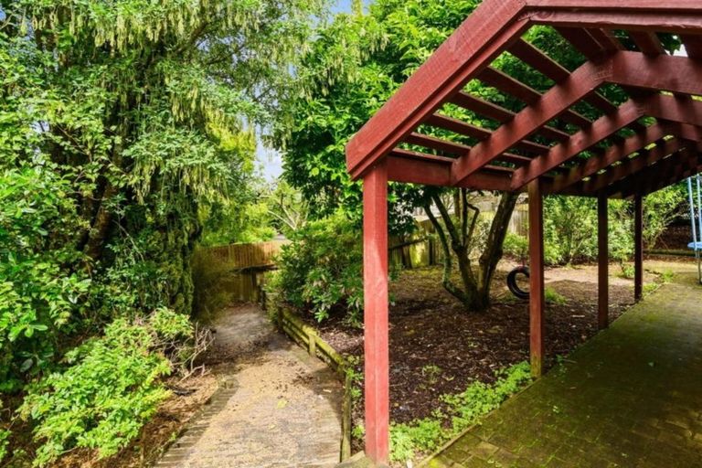 Photo of property in 74 Alison Street, Mangakakahi, Rotorua, 3015