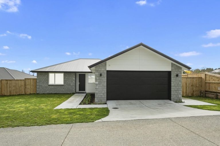 Photo of property in 18 Lomay Place, Te Puke, 3119