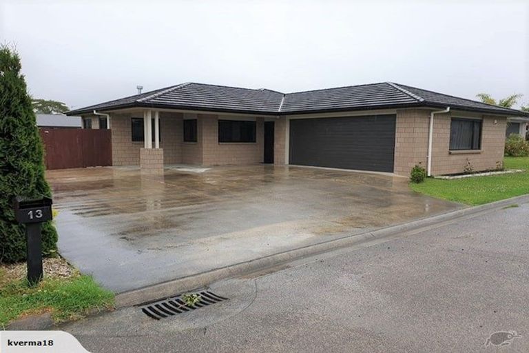 Photo of property in 13 Lieshout Way, Pukekohe, 2120