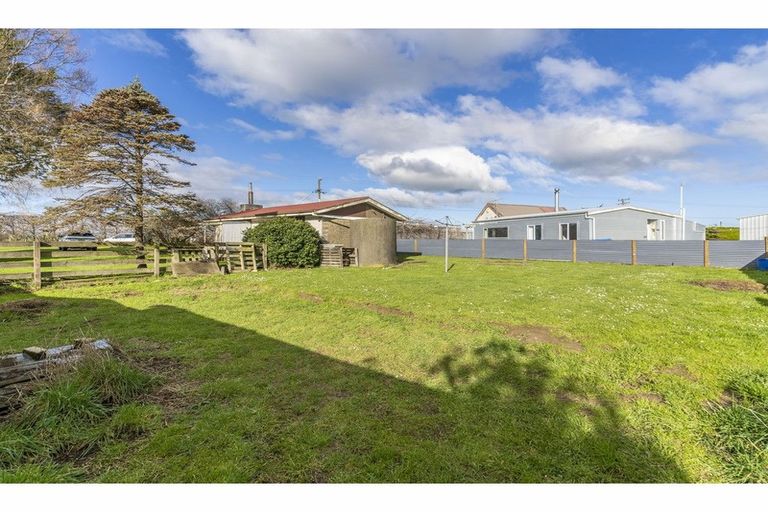 Photo of property in 98 Ryal Bush-wallacetown Road, Ryal Bush, Invercargill, 9876