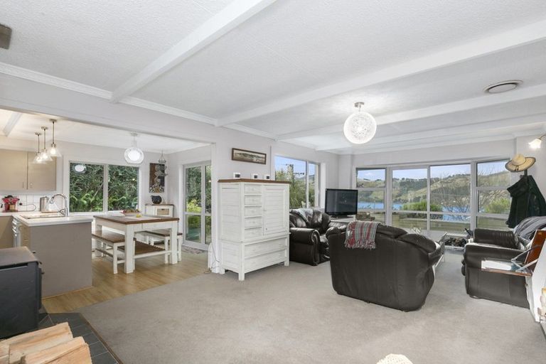 Photo of property in 11 Junction Road, Ravensbourne, Dunedin, 9022