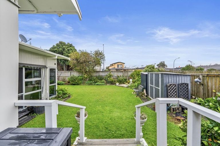Photo of property in 25a Riverside Road, Orewa, 0931