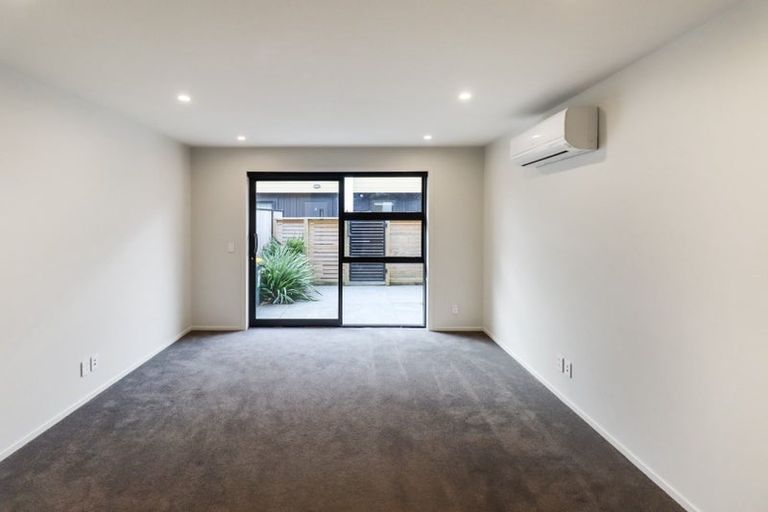 Photo of property in 2/28 Fitzherbert Road, Wainuiomata, Lower Hutt, 5014