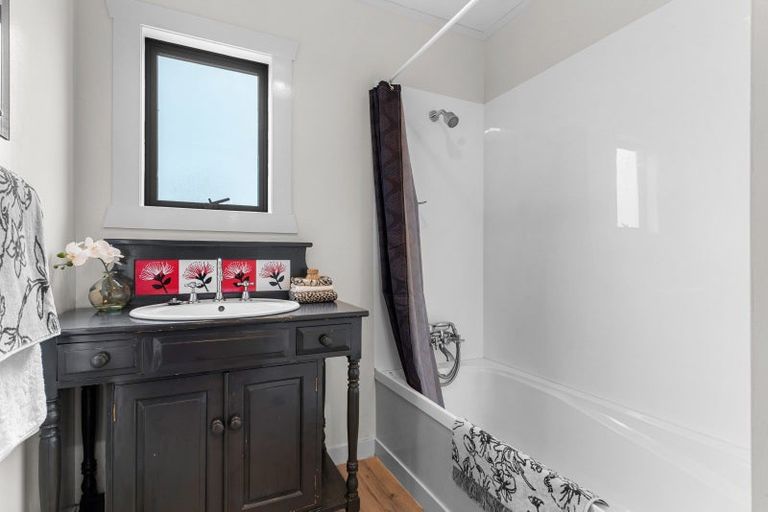 Photo of property in 845 Hukerenui Road, Hukerenui, Hikurangi, 0182