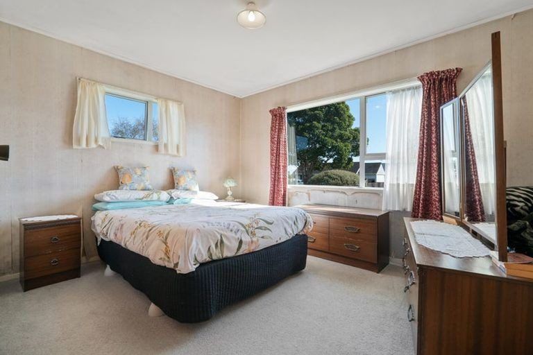 Photo of property in 44 Burundi Avenue, Clendon Park, Auckland, 2103