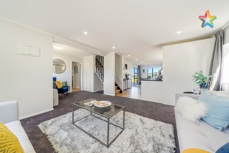 Photo of property in 186 Holborn Drive, Stokes Valley, Lower Hutt, 5019