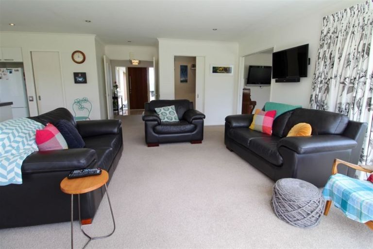 Photo of property in 8 Meadowstone Street, Gleniti, Timaru, 7910