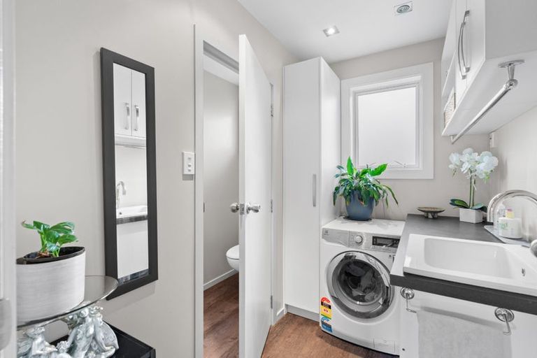 Photo of property in 25 Hillcrest Place, Avonhead, Christchurch, 8042