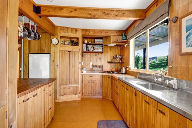 Photo of property in 6707 Ohura Road, Kohuratahi, Stratford, 4396