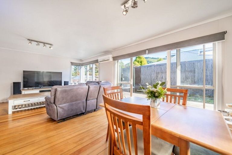 Photo of property in 4 Waimarama Grove, Birchville, Upper Hutt, 5018