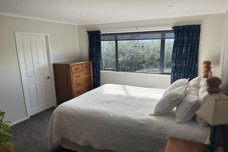 Photo of property in 14 Lakemere Way, Kinloch, Taupo, 3377