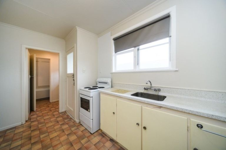 Photo of property in 4/93 Ruahine Street, Roslyn, Palmerston North, 4414