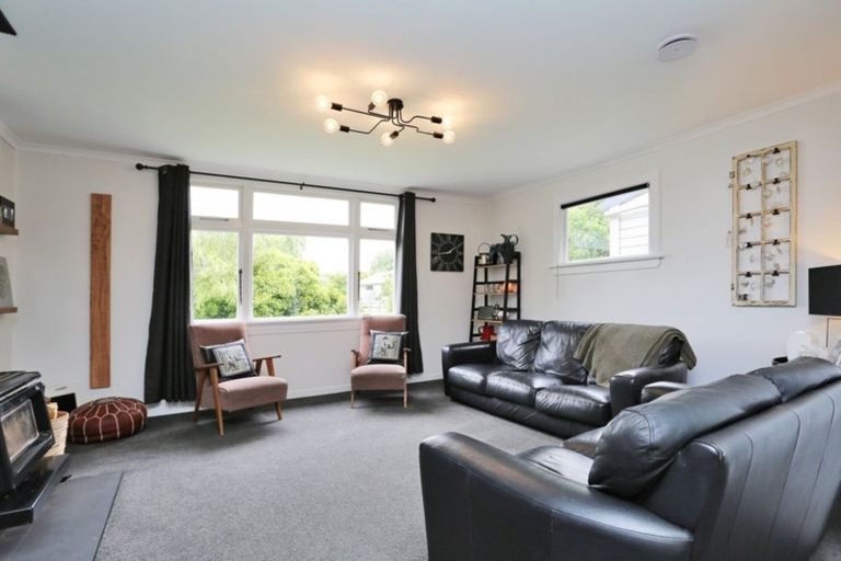 Photo of property in 43 Home Street, Winton, 9720