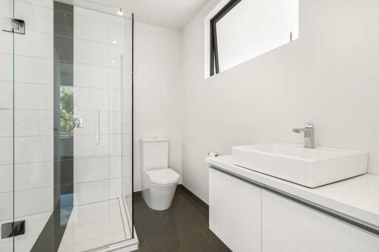 Photo of property in 5 Bovett Place, Wanaka, 9305