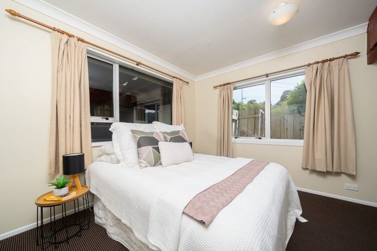 Photo of property in 40 Lincoln Avenue, Tawa, Wellington, 5028
