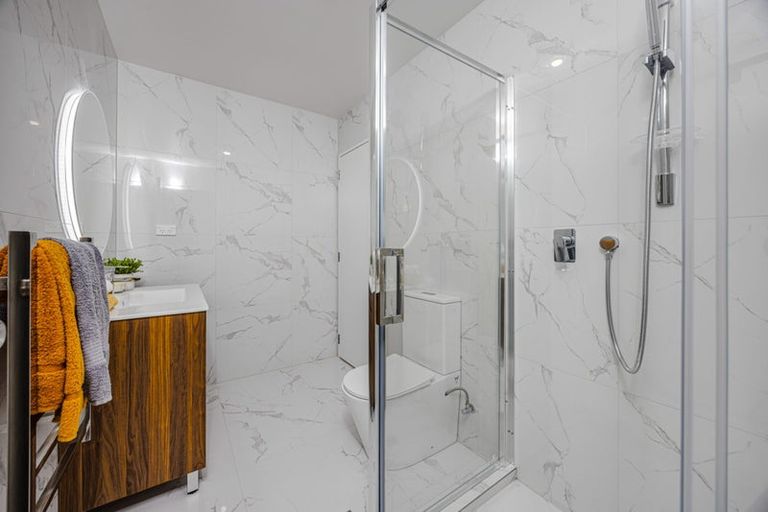 Photo of property in 8b Arimu Road, Papakura, 2110