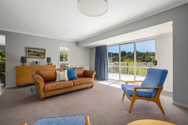 Photo of property in 96 Leeward Drive, Whitby, Porirua, 5024