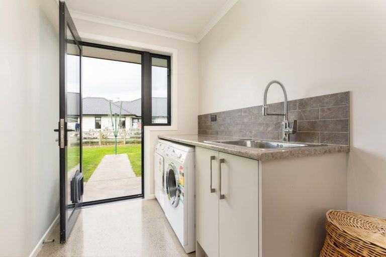 Photo of property in 43 Seachange Drive, Leamington, Cambridge, 3432