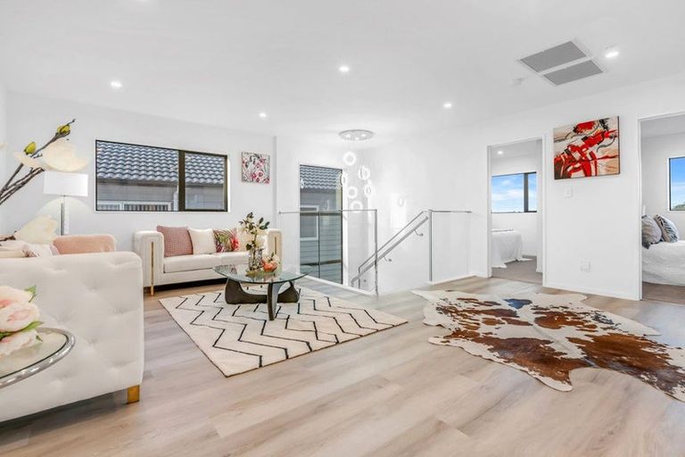 Photo of property in 48 Elevation Street, Flat Bush, Auckland, 2019