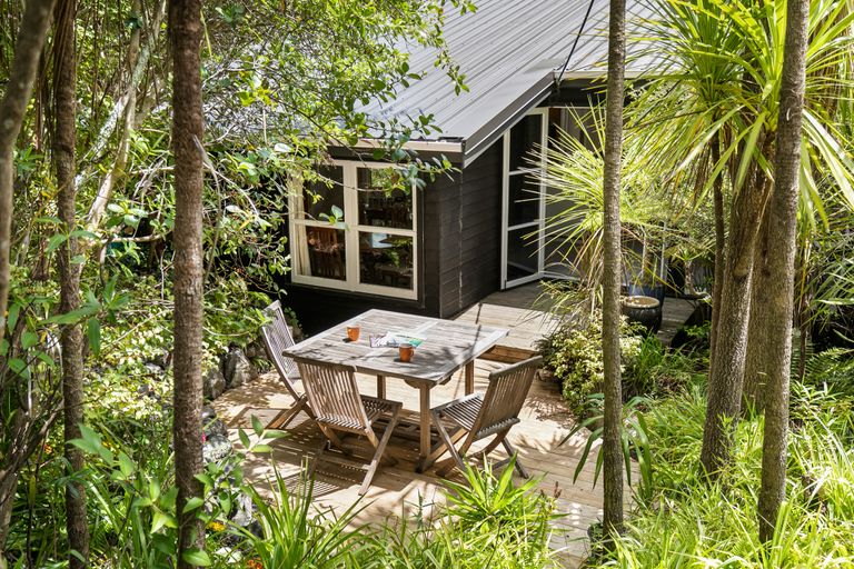 Photo of property in 75 Saddleback Rise, Murrays Bay, Auckland, 0630