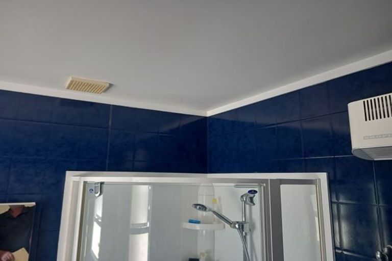 Photo of property in 54d Hungerford Road, Houghton Bay, Wellington, 6023