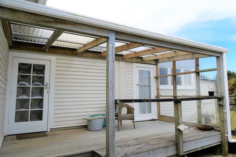 Photo of property in 6 Ashmore Avenue, Cobden, Greymouth, 7802