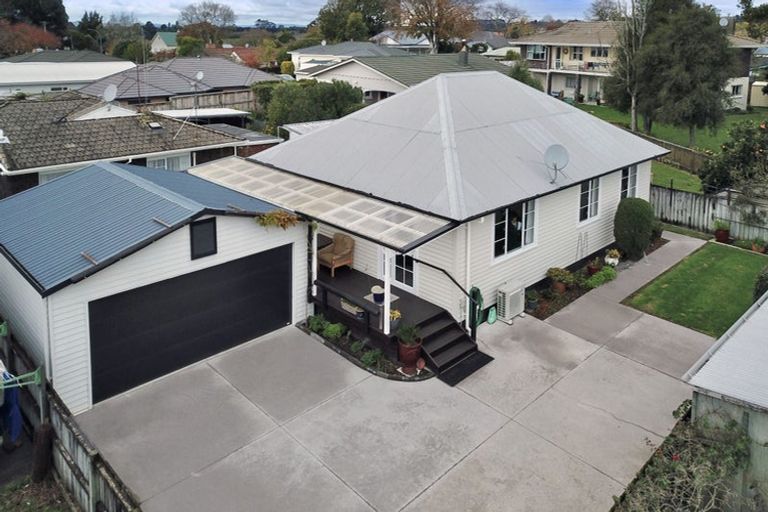 Photo of property in 12 Glen Terrace, Te Puke, 3119