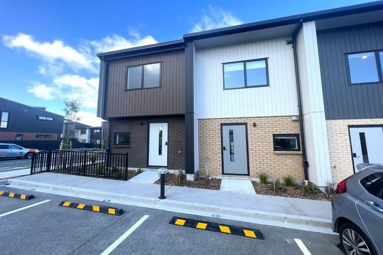 Photo of property in 3 Jabuka Street, Glen Eden, Auckland, 0602