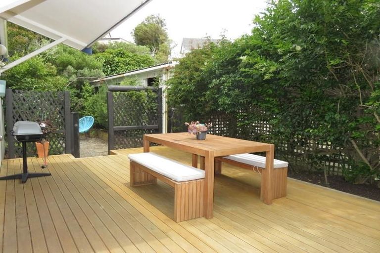 Photo of property in 2 Trilids Lane, Churton Park, Wellington, 6037