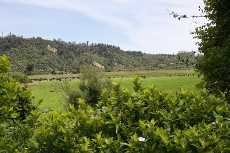 Photo of property in 264 Umere Road, Karamea, 7893