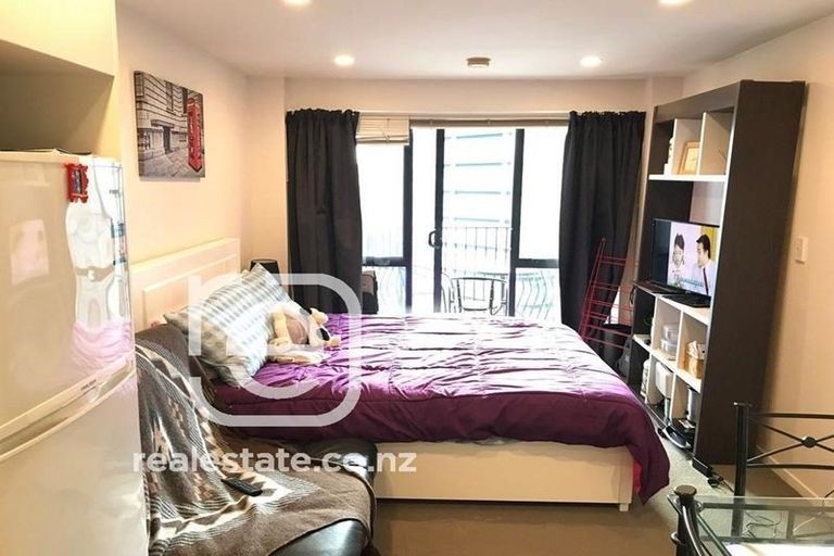 Photo of property in 23 Emily Place, Bellevue, Tauranga, 3110