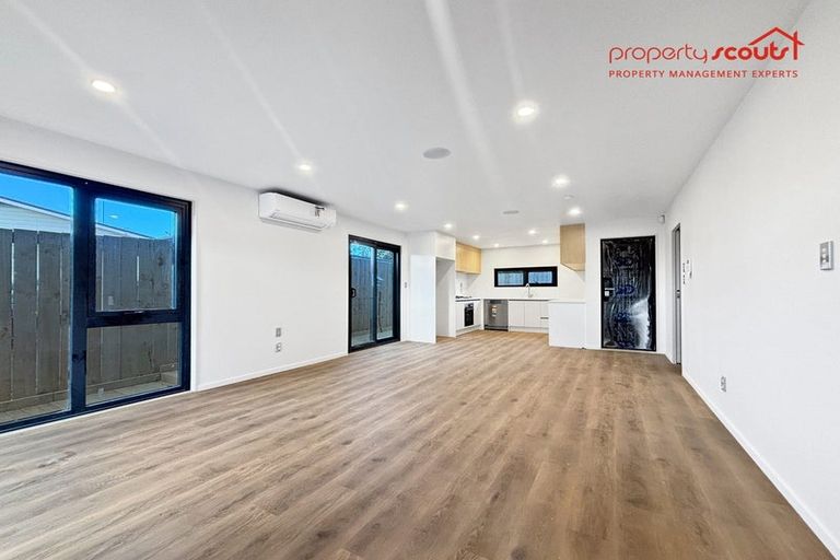 Photo of property in 3c Farwood Drive, Henderson, Auckland, 0612